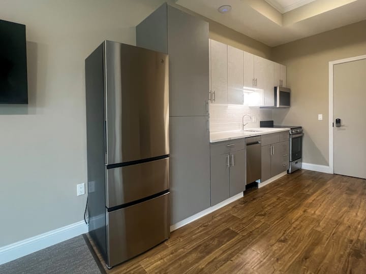 401 Modern Brand New Studio Apartment - Monmouth County, NJ