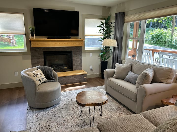 Tranquil Soul Retreat-creek, Pet Friendly, Paved - Maggie Valley, NC