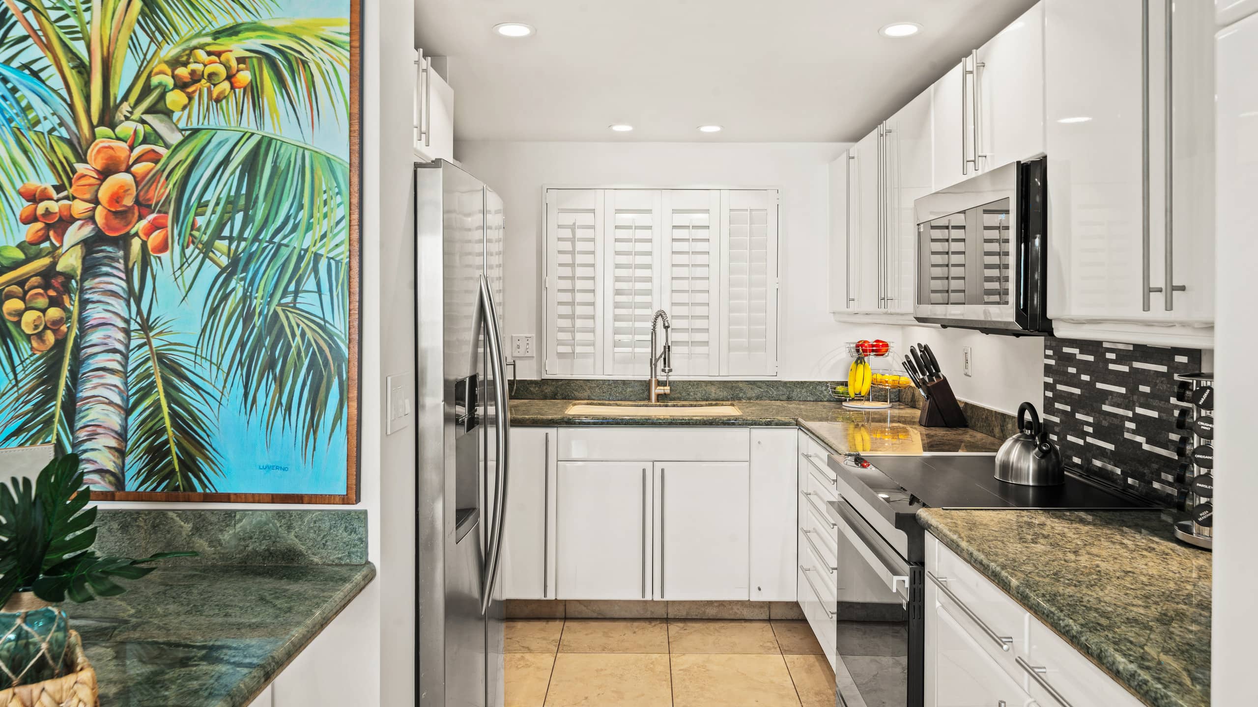 Condo in Wailuku · ★5.0 · 2 bedrooms · 3 beds · 2 baths - Image 7