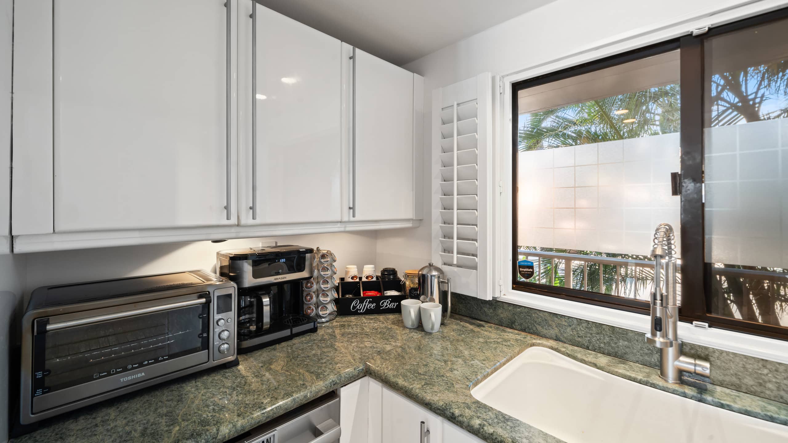 Condo in Wailuku · ★5.0 · 2 bedrooms · 3 beds · 2 baths - Image 9