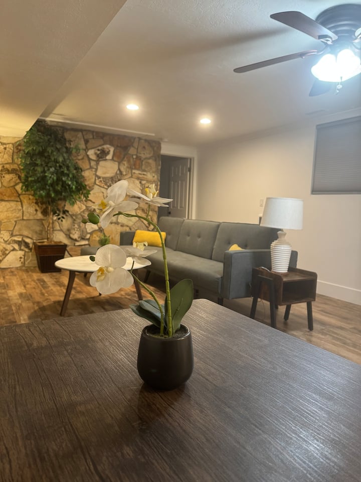 Half Moon Hideaway - Cottonwood Heights, UT