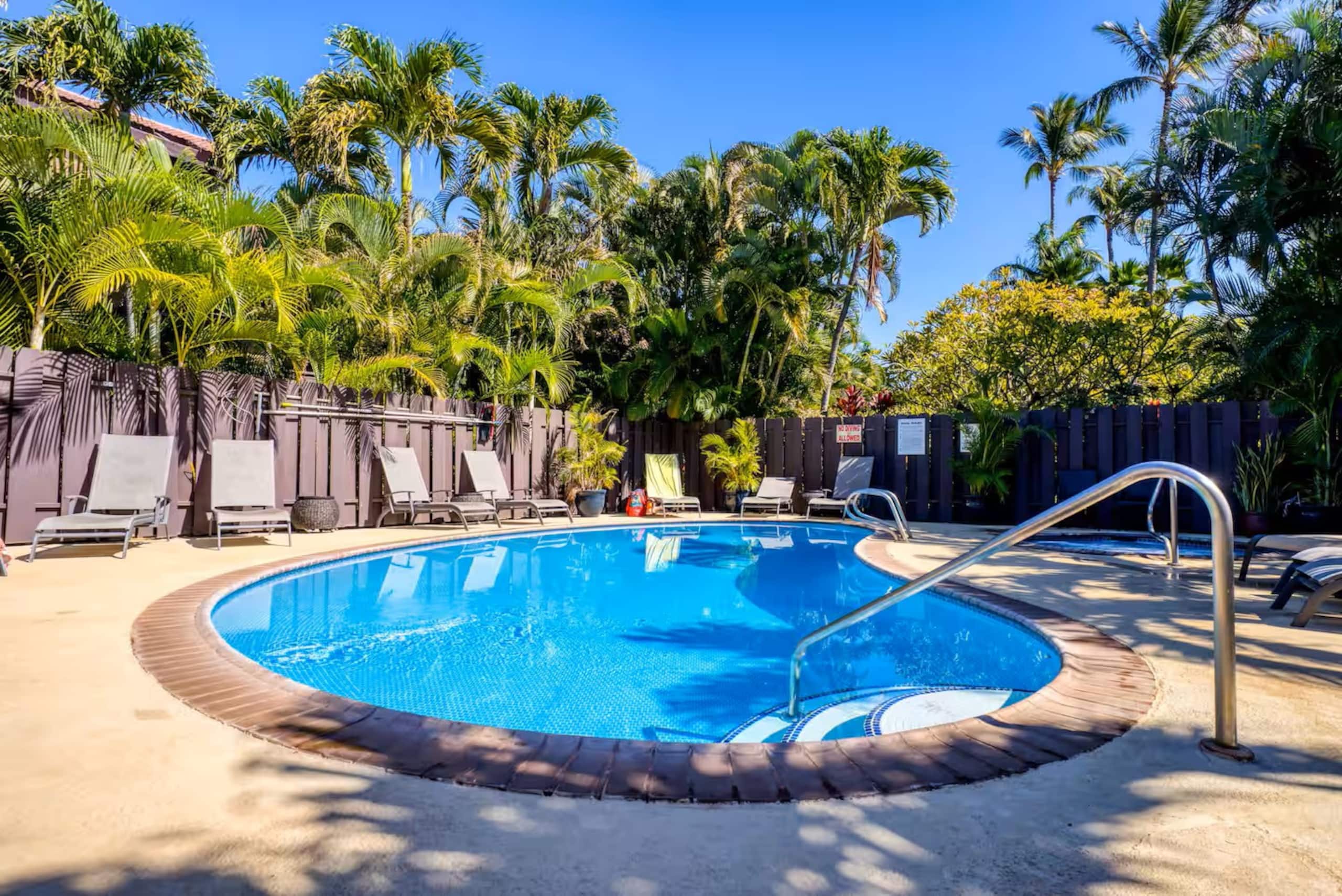 Condo in Kihei · ★4.85 · 1 bedroom · 3 beds · 1 bath - Image 33