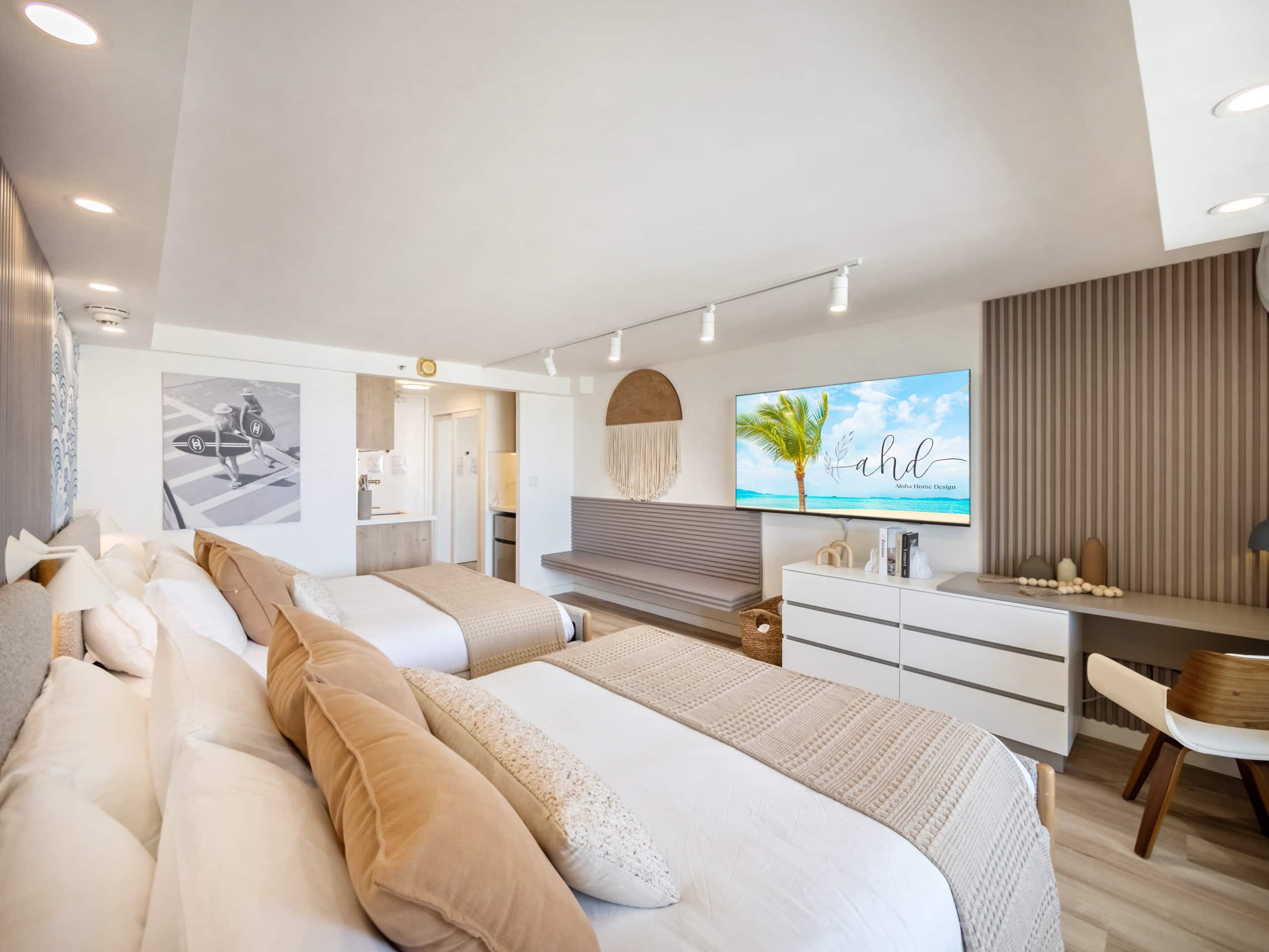 Condo in Honolulu · ★5.0 · 1 bedroom · 2 beds · 1 private bath - Image 12