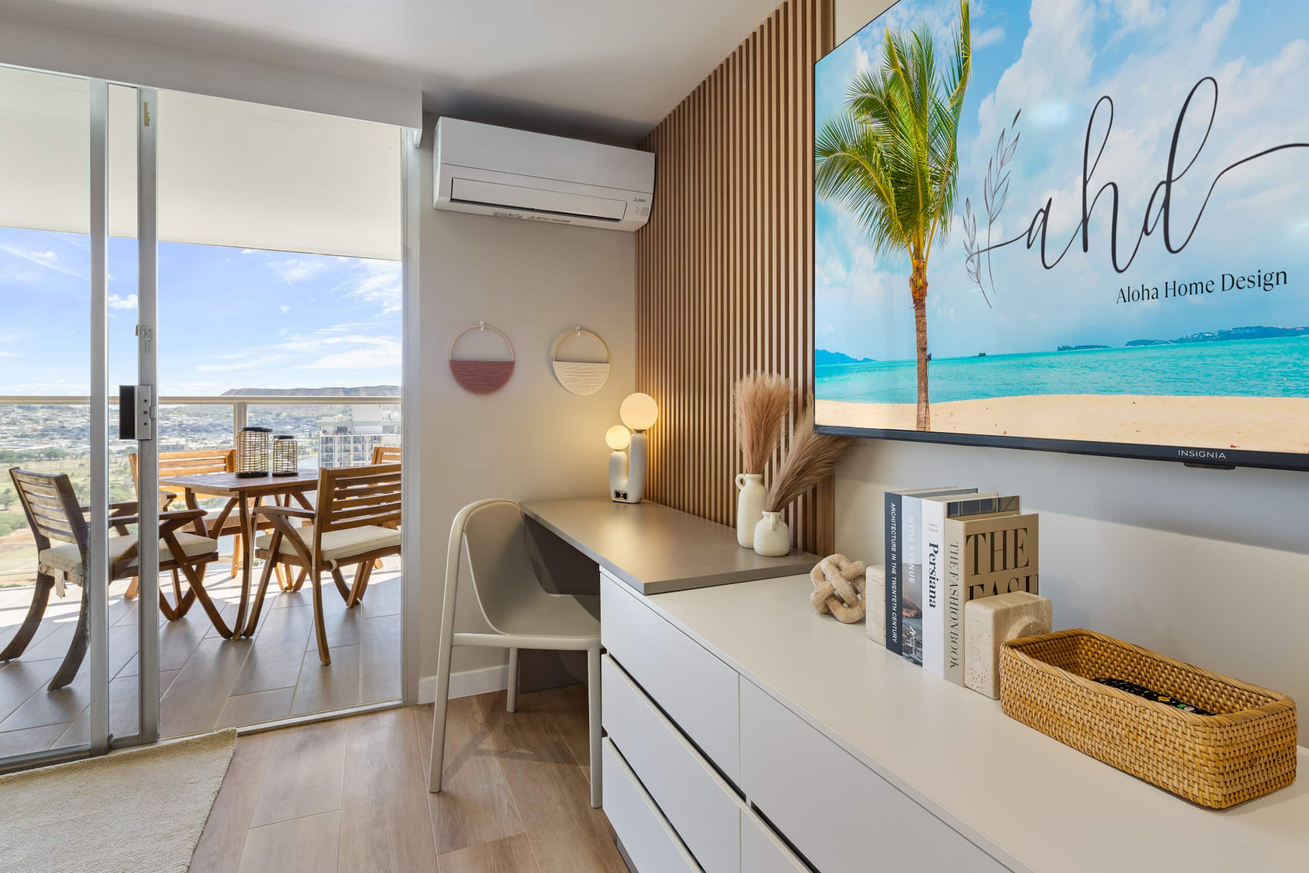 Luxury Oceanview Retreat with Panoramic Views - Image 18