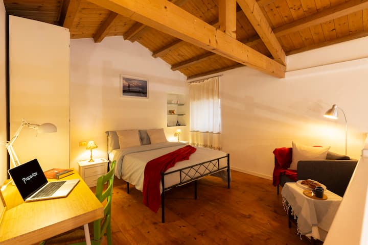 Sa Pippia - Entire Townhouse In Old City Centre - Cagliari