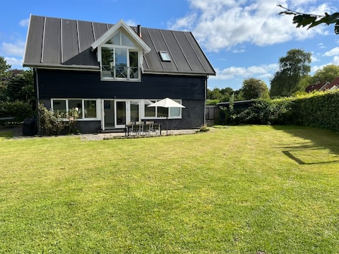 Large house north of Copenhagen
