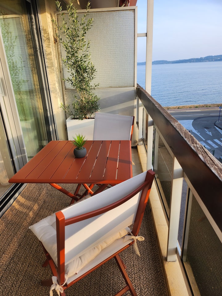 Cocon - Balcon Vue Mer - Plage Et Centre à Pied - Sainte-Maxime