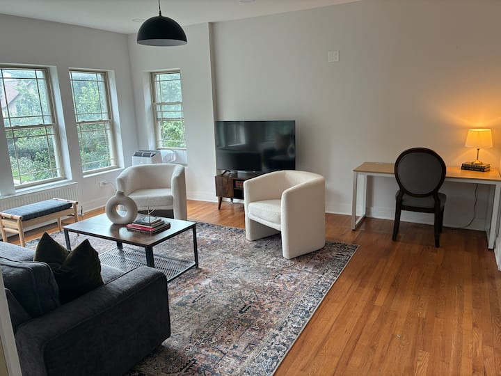 Grove Flat - Oak Park, IL