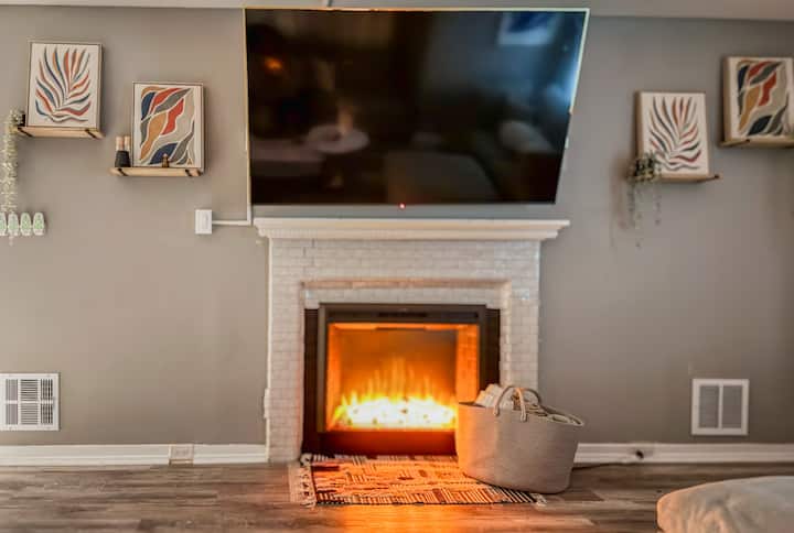 Hot Tub Getaway | Game Room + Fireplace - Waterbury, CT