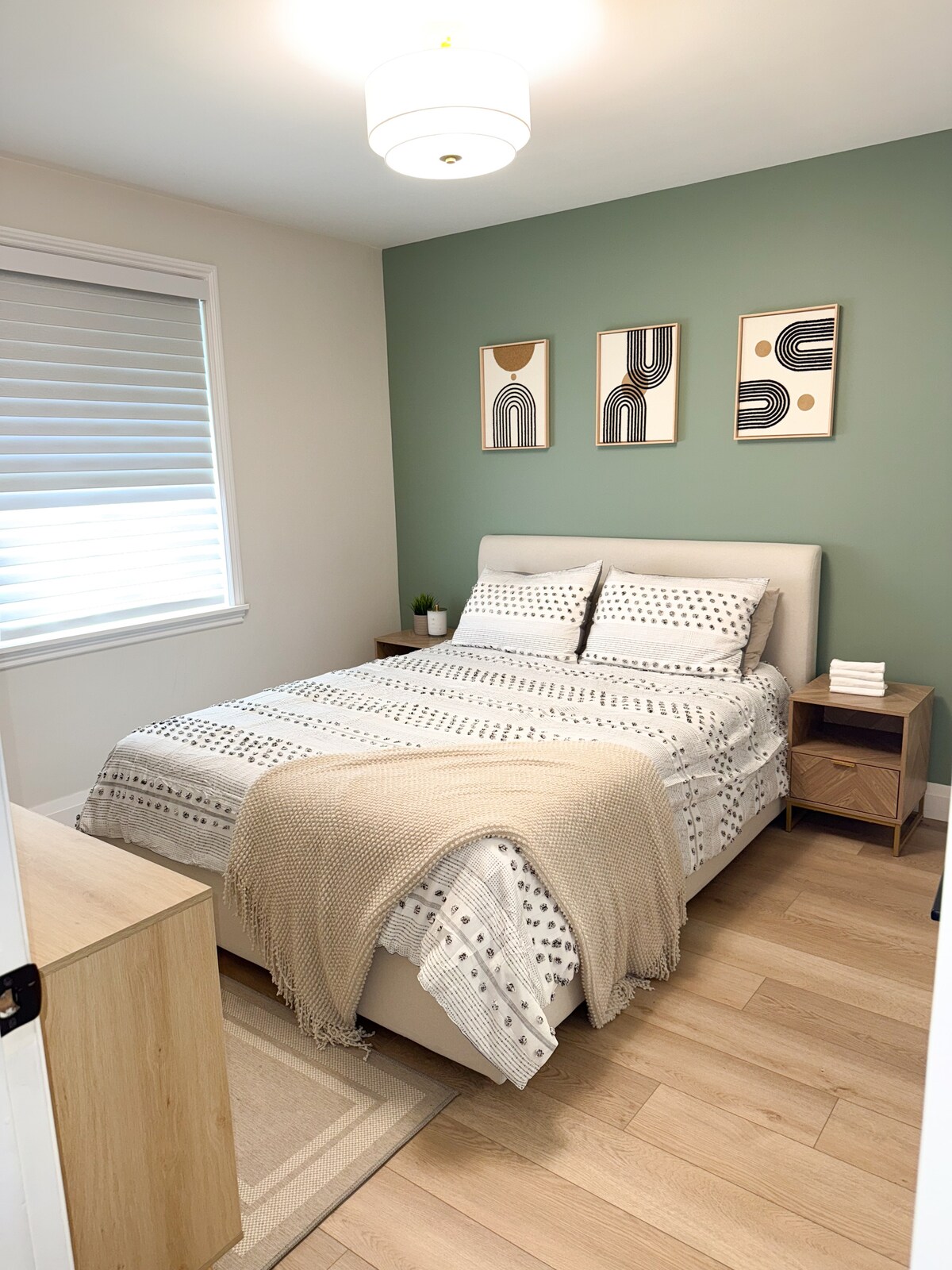 Prostrani bračni krevet (1,6x2) 