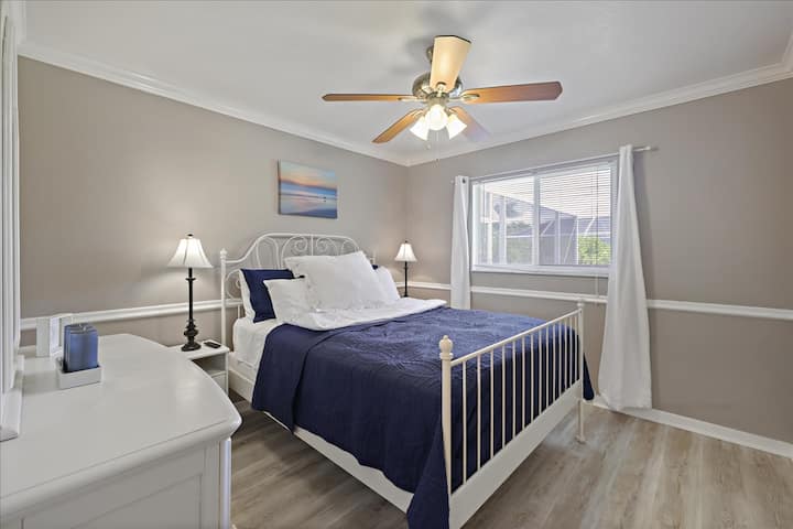 غرفة النوم بحجم كبير 