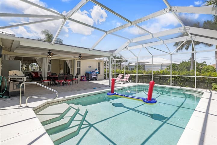 Ruby's Place, Tranquil Indoor-outdoor Living Space - Cape Coral, FL