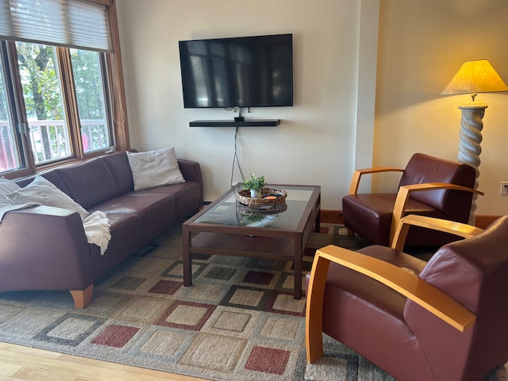 Waterfront Cottage In Bracebridge - Bracebridge