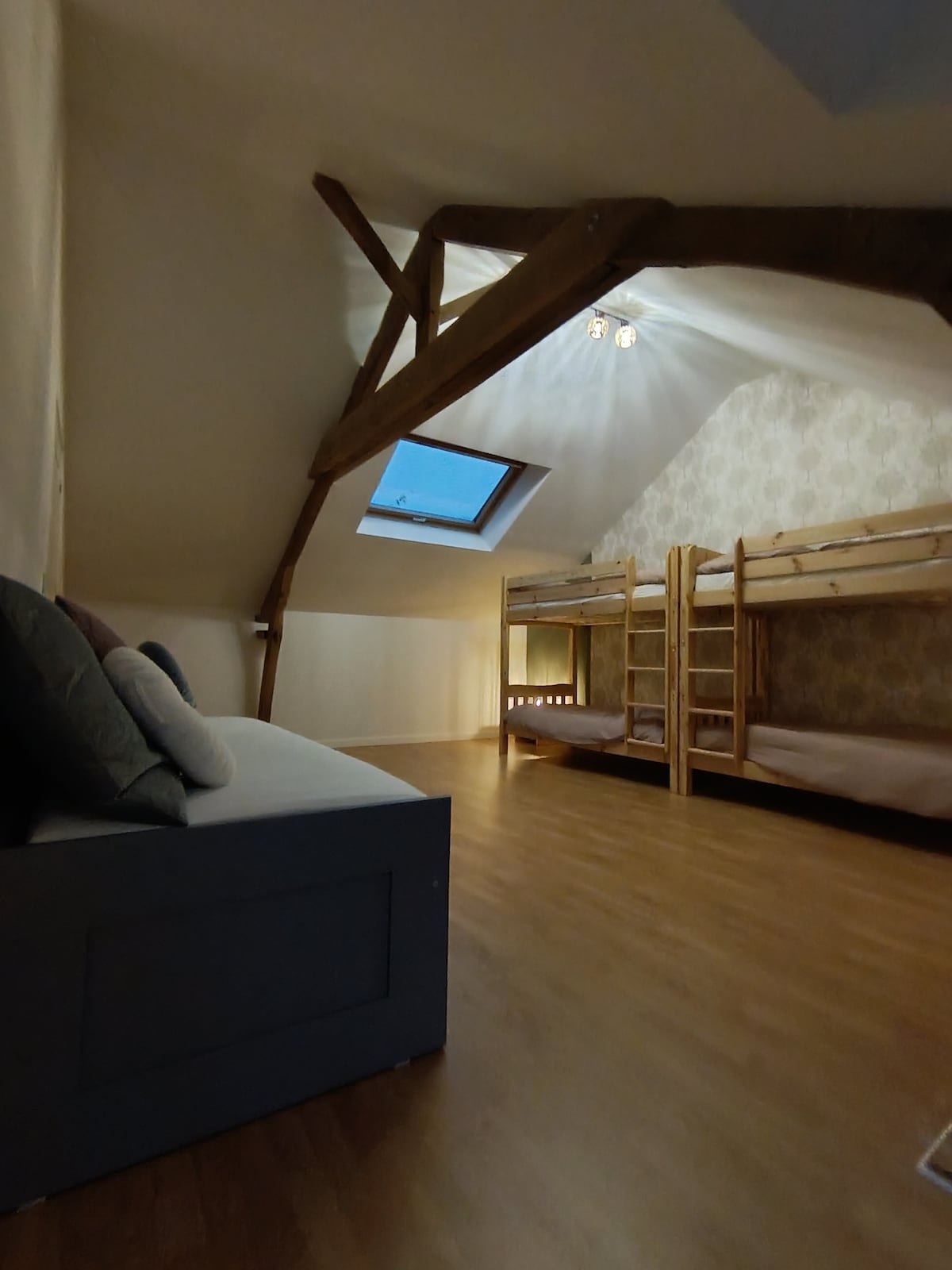 საძინებელი 2