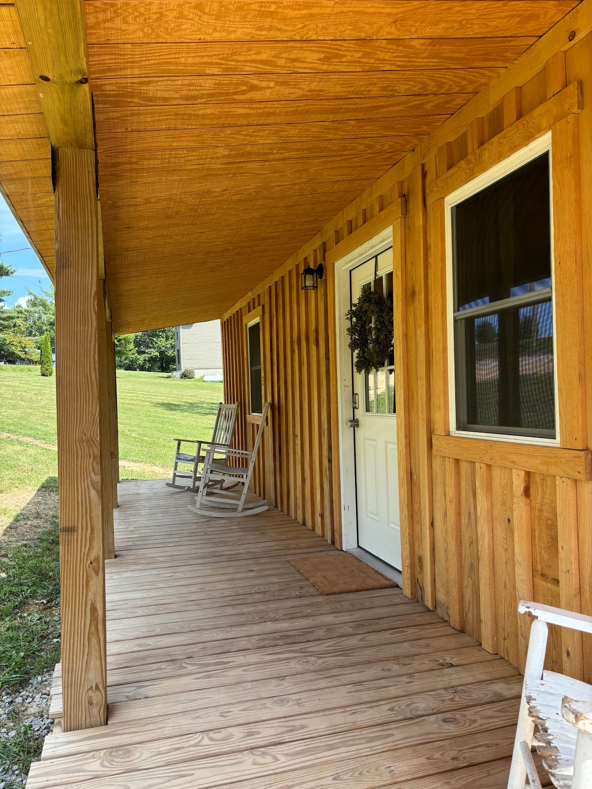 Covered porch at Rider's Retreat