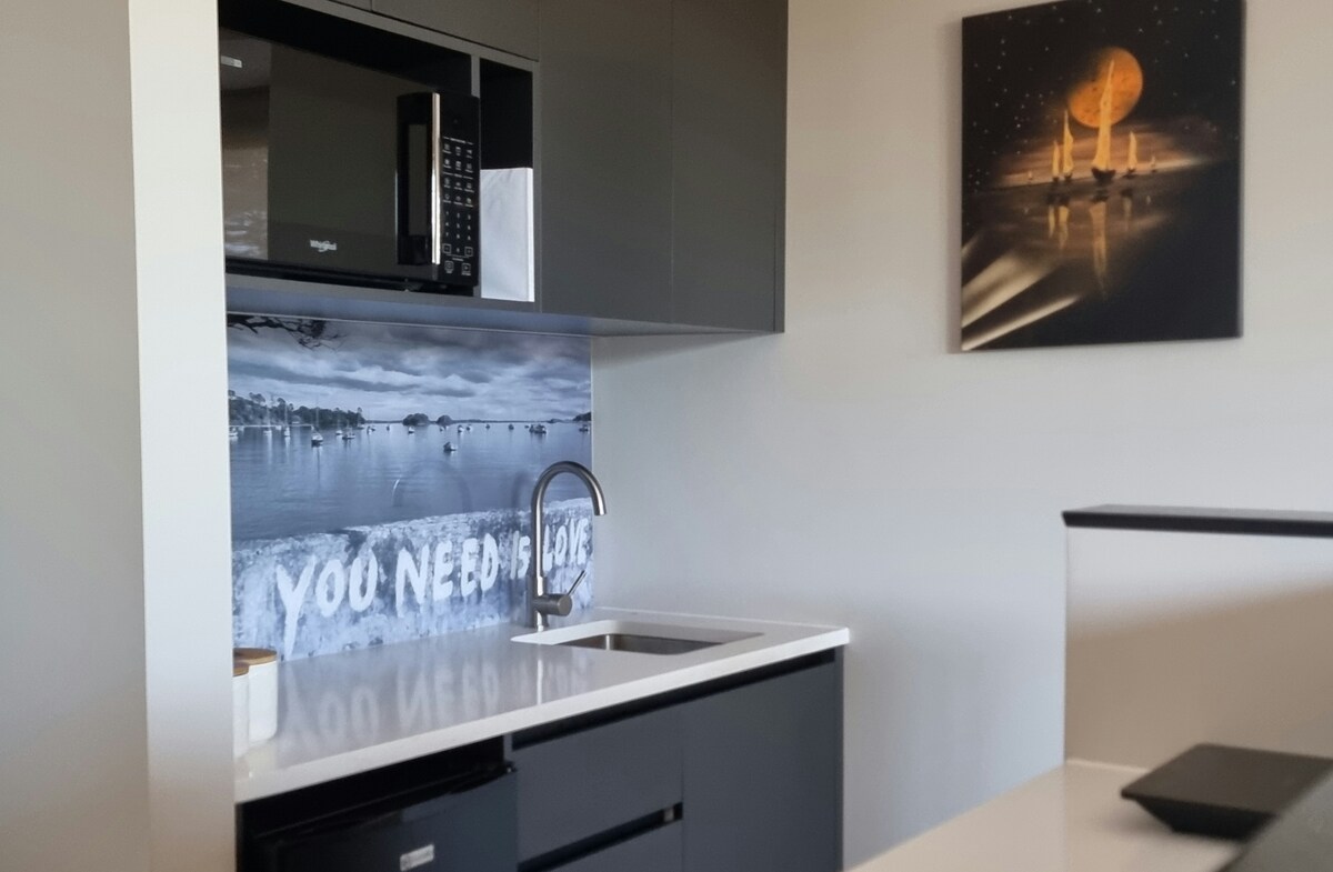 Successful Airbnb property: TwinTree Luxury Spa Studio in Waiheke Island