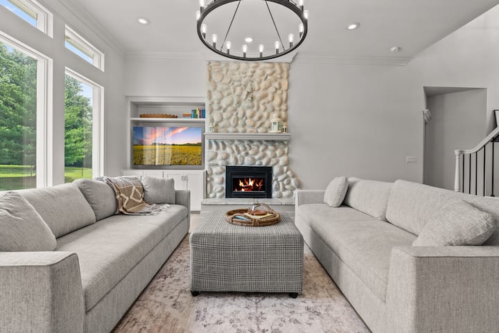 Stay At Whispering Pines - Paradise Park, Lee's Summit