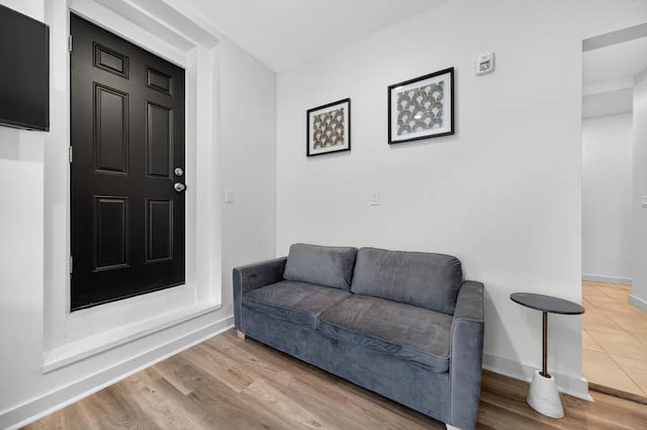 The Columbus Hotel | The Balcony Suite | 52-201 - Washington Heights, NY