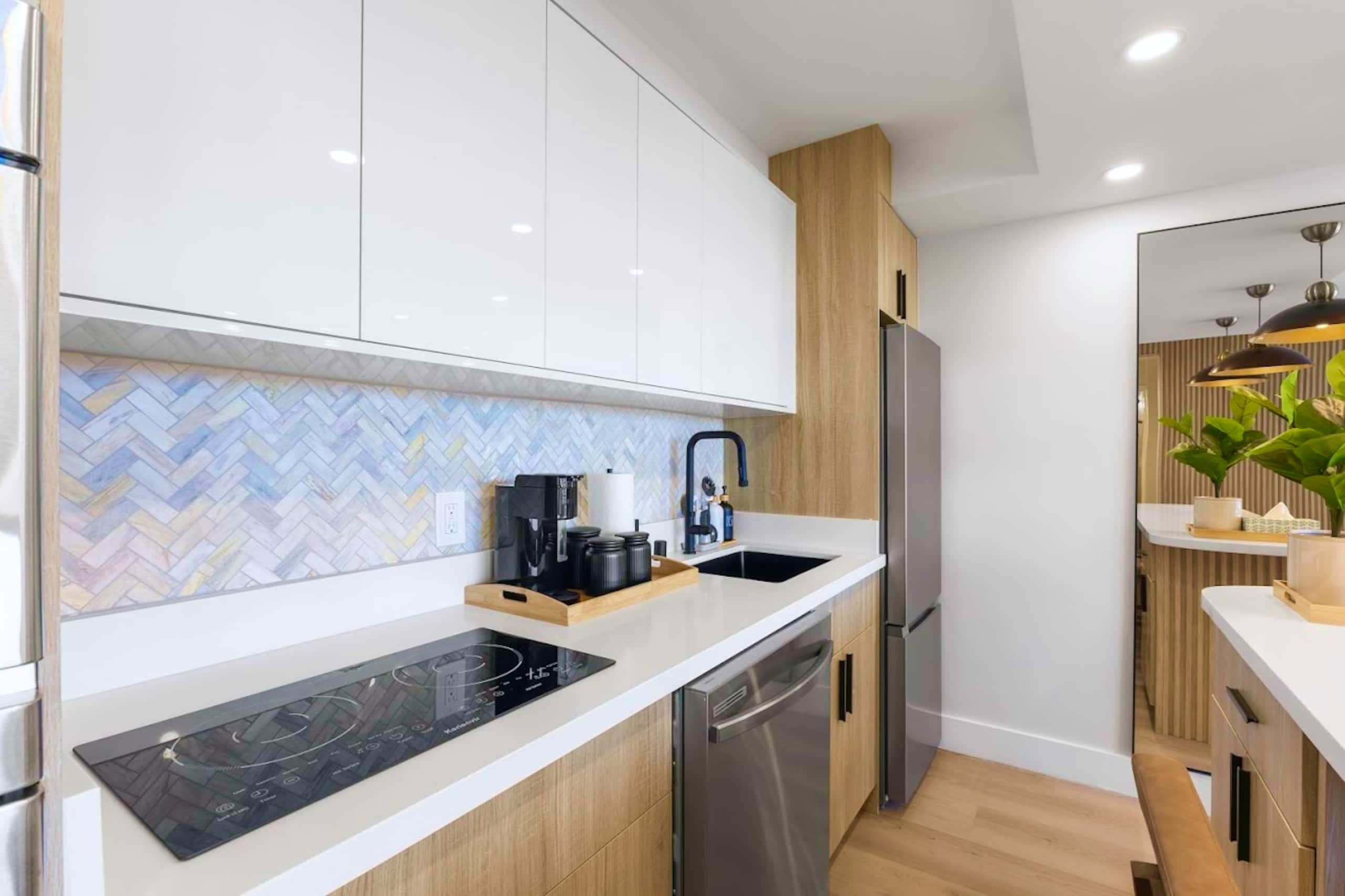 29FL-Upscale City & Ocean View-1BR Condo w/Parking - Image 13