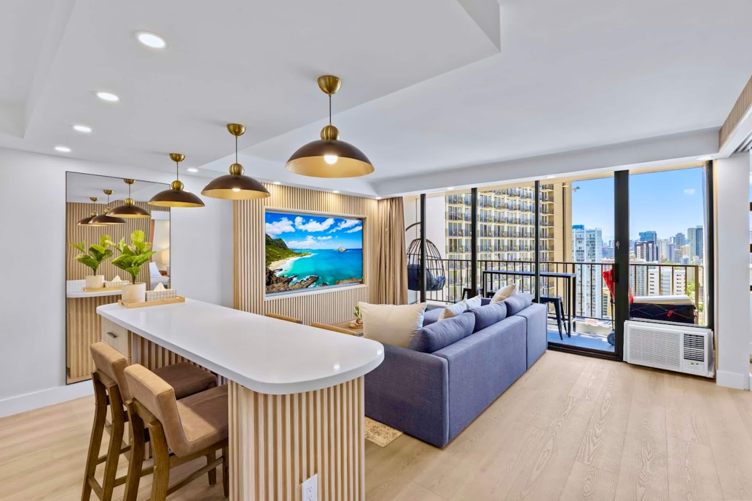 29FL-Upscale City & Ocean View-1BR Condo w/Parking - Image 2