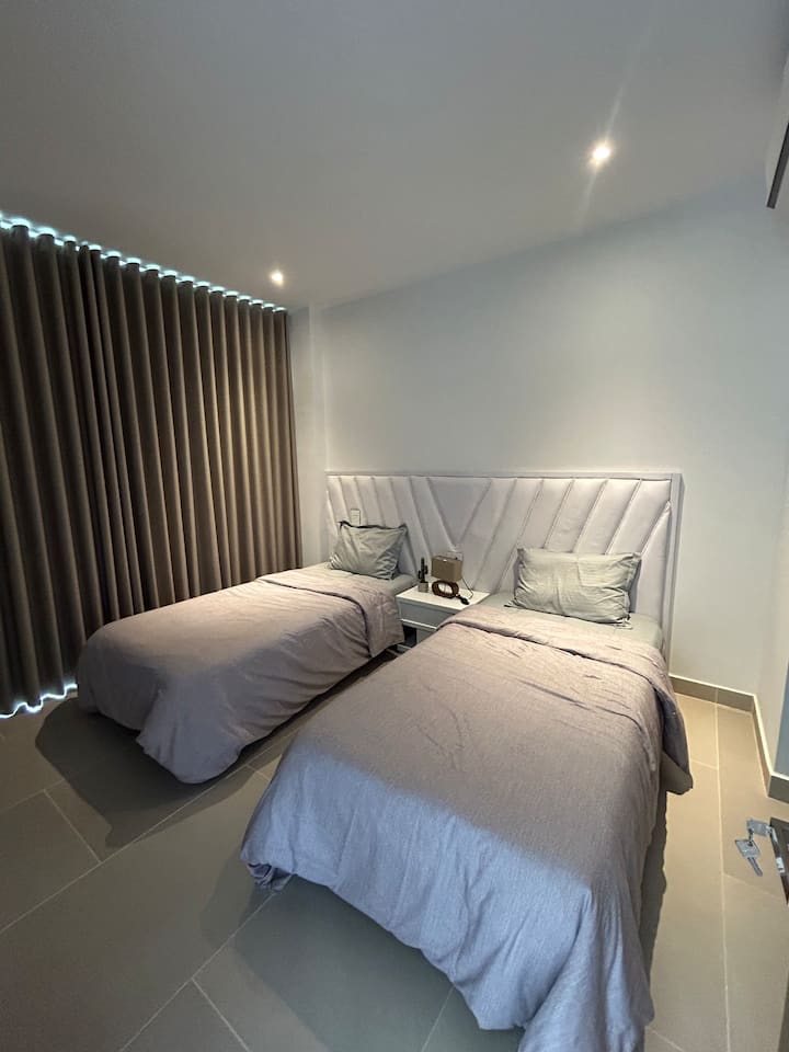 غرفة النوم 2