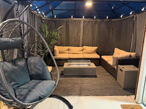Modern & Cozy Stay in Roselle