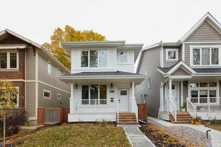 Glenora Oasis - St. Albert
