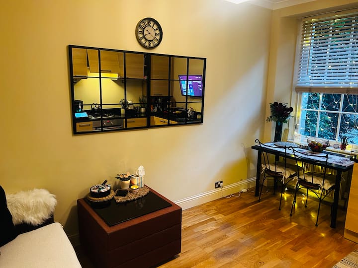 Cozy Flat In Edinburgh Centre - Edinburgh