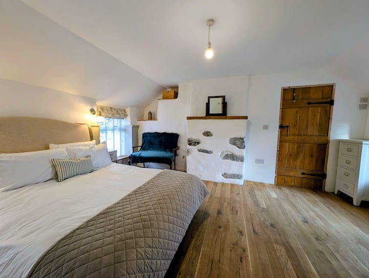 Master Bedroom with En-suite