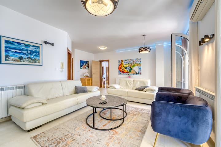 غرفة المعيشة