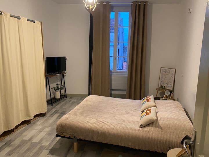 غرفة النوم 2