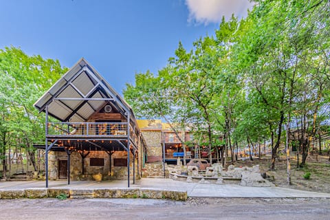 Retreat Hidden Bridge | A Retreat DFW Experience