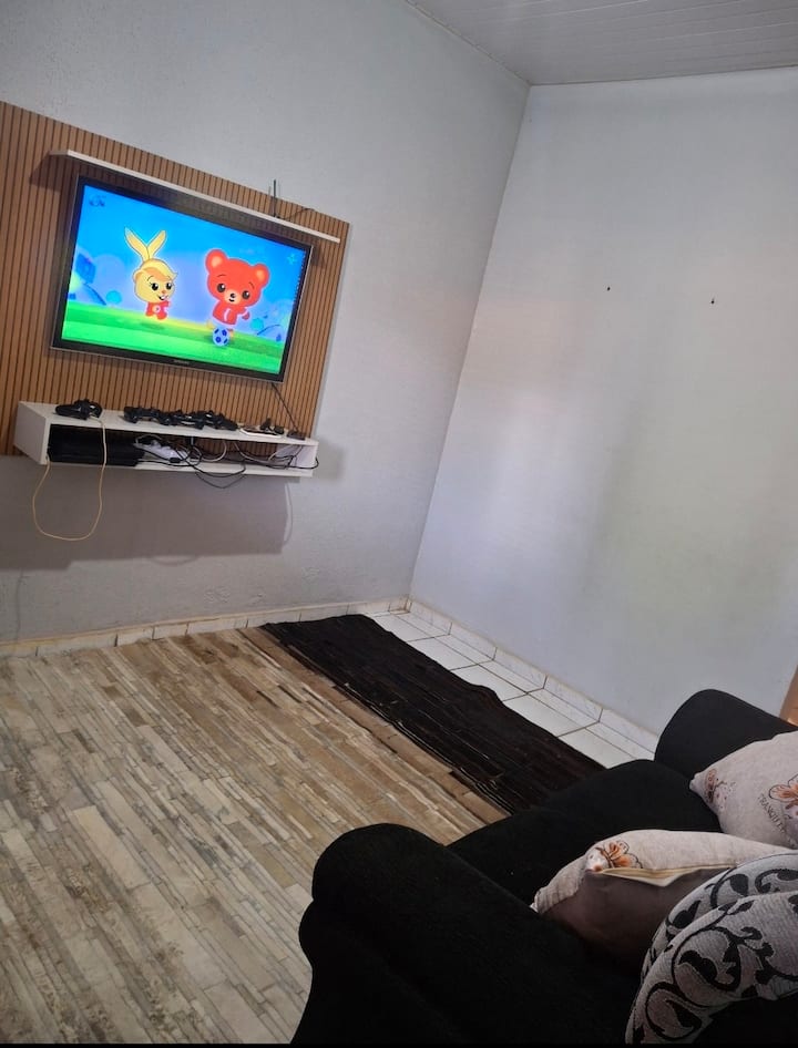 Casa Confortável E Bem Localizada Em Parnaíba - Parnaíba
