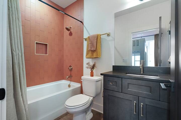 The Outlaw gallery image 4