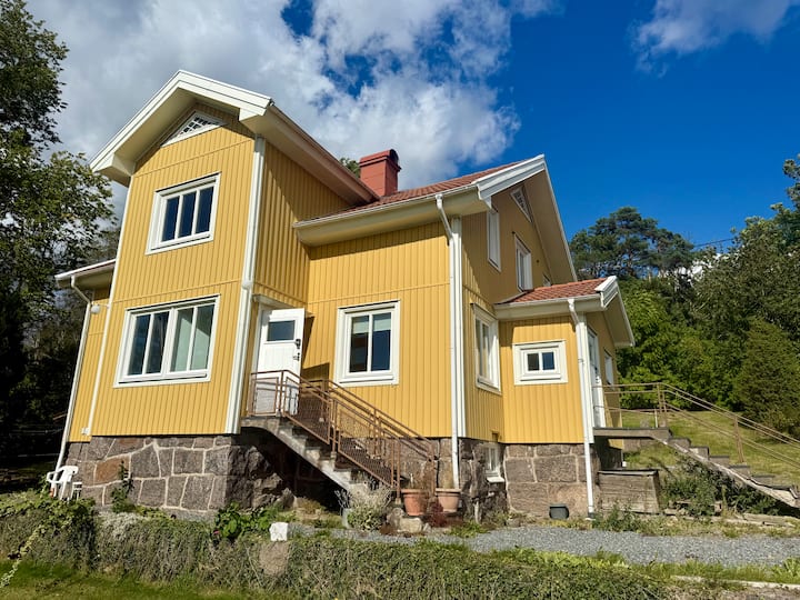 Workers Home • 4br • 7 Beds • Parking  • All-incl - Kungälv