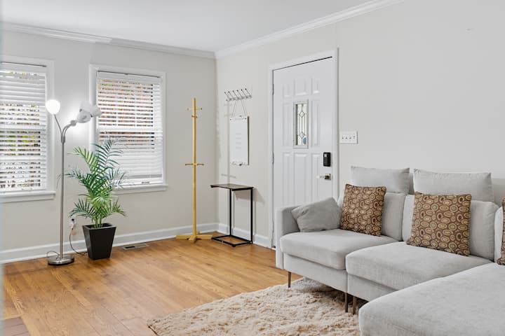 Charming Midtown Retreat - Buckhead, GA