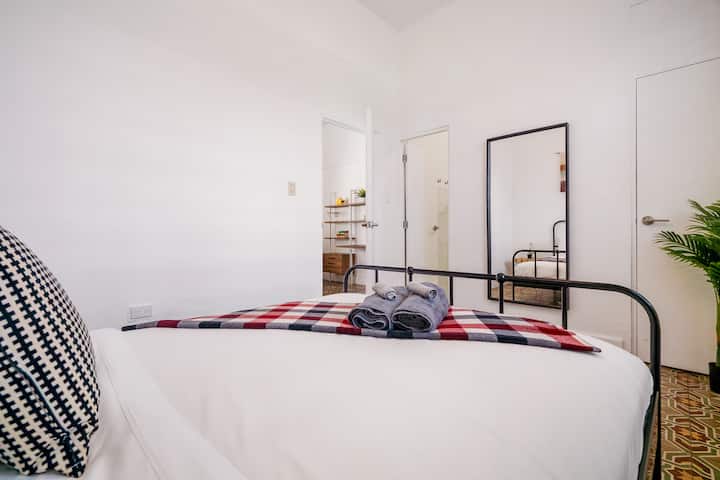 საძინებელი 1