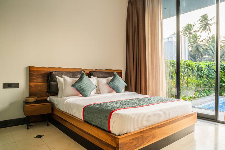 Bedroom 1 image 3