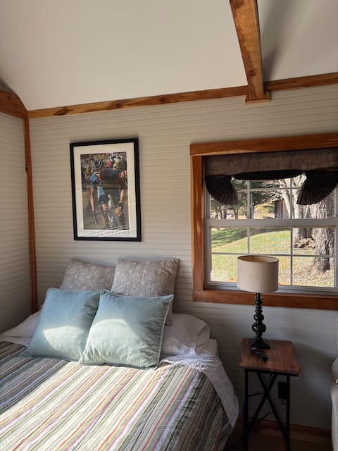 Popular Airbnb listing: Sawyer's Loft: Tiny House, Cycling & Hiker's Haven in Lake Lure