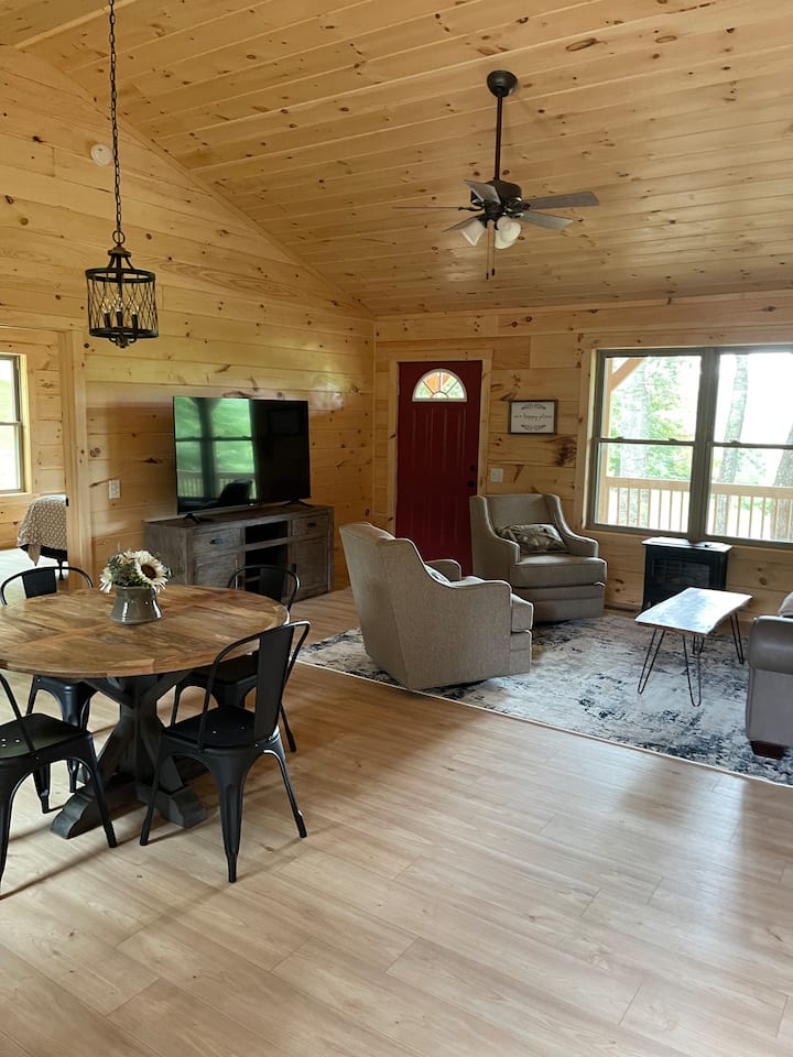 Cozy Cabin - Fancy Gap, VA