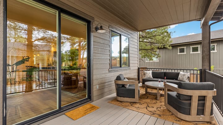 Deck lounge furniture