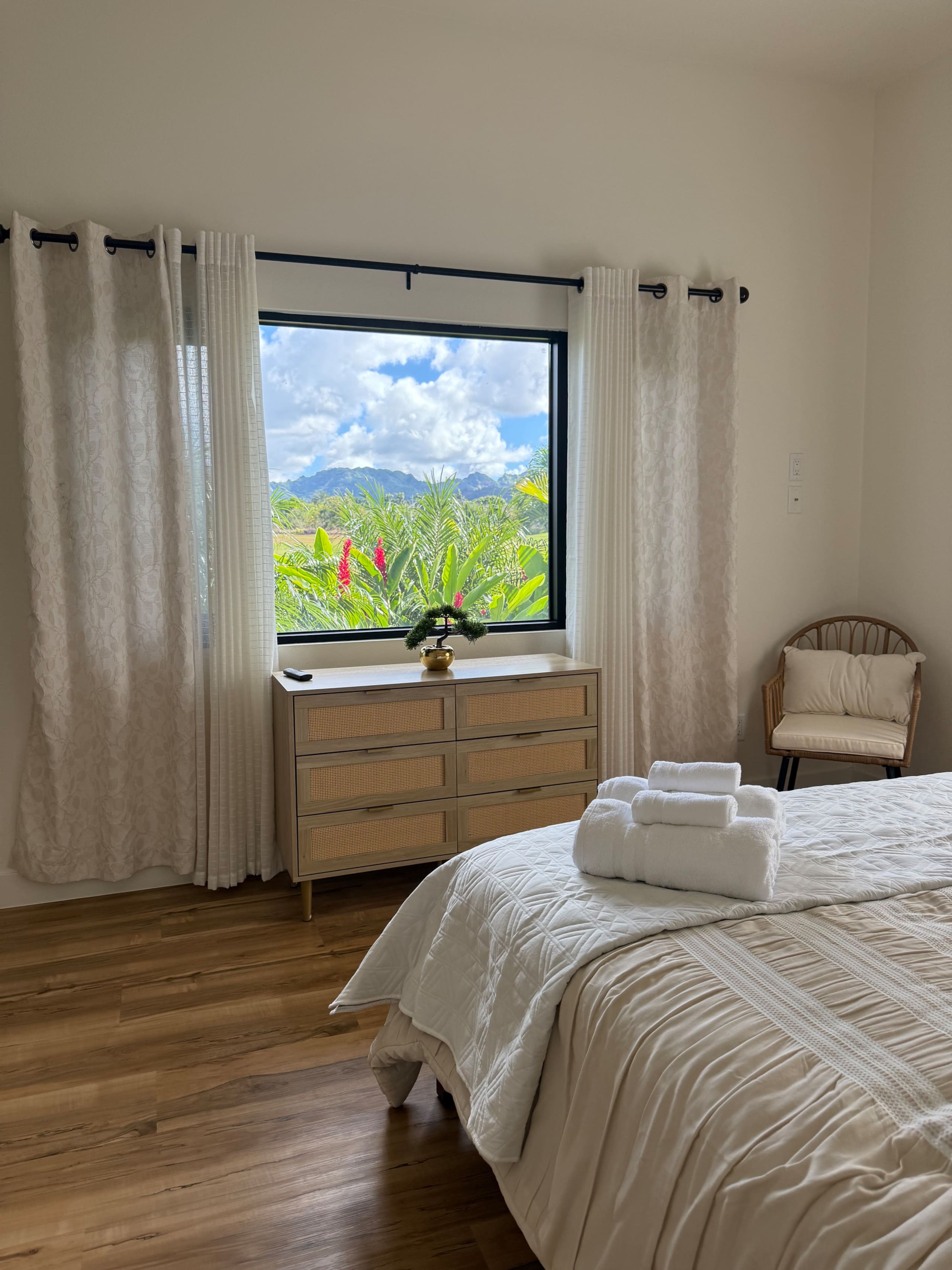 Home in Koloa · ★5.0 · 4 bedrooms · 4 beds · 4.5 baths - Photo 13