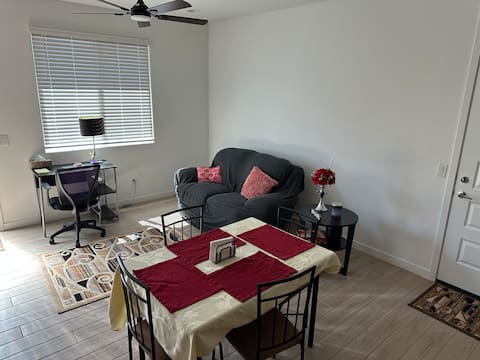 Top Airbnb: Little house in Phoenix in Maryvale