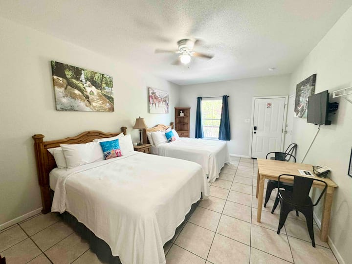 Wasser Lodge #202 | Sleeps 4 | Comal Riverfront - New Braunfels, TX