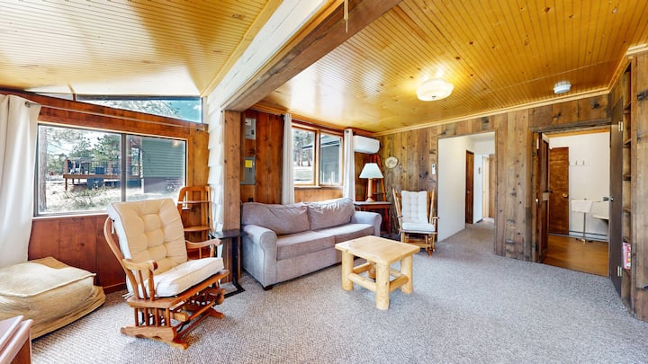 Hummingbird Hideaway - Estes Park