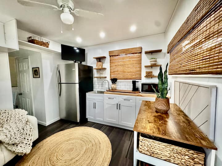 Stay Afloat-unique Floating Home - Morristown, TN