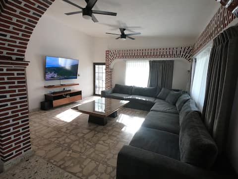 Top performing Airbnb: Quinta Elvira in Xochitepec