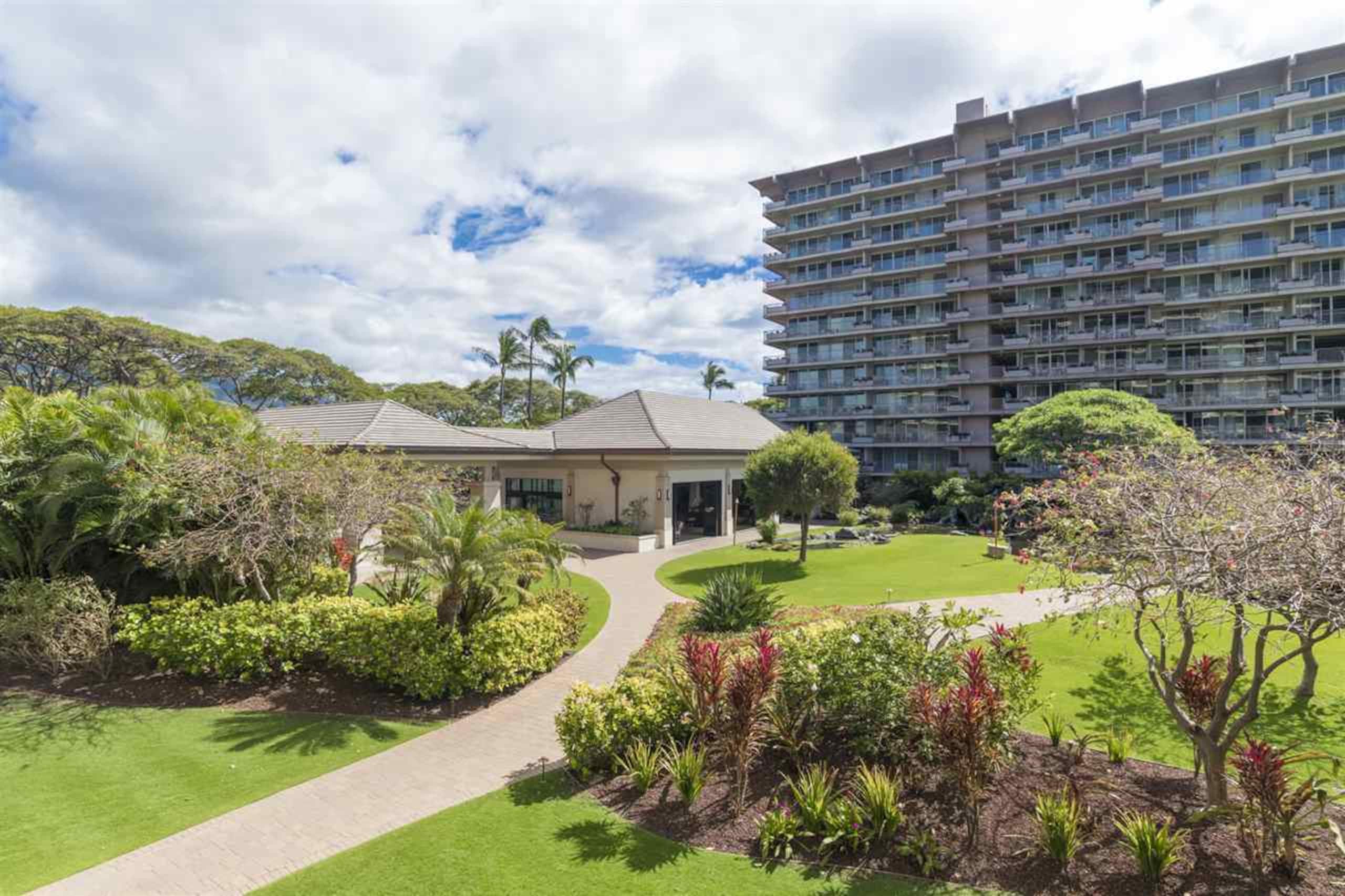 Lovely Condo - The Whaler Maui - Image 24