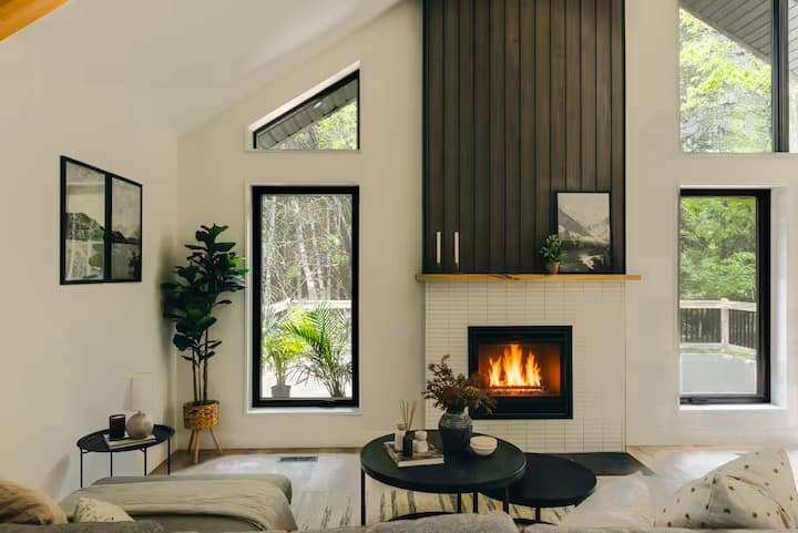 Designer Chalet | Lake & Trails | Pet-friendly - Laurentides
