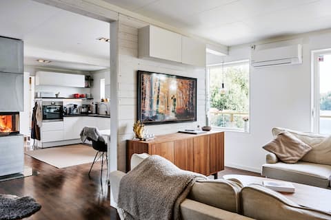 Top Airbnb: The Cozy Lake House in Mölndal